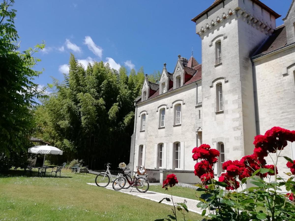 Château des Salles Saint-Fort-sur-Gironde Exterior foto