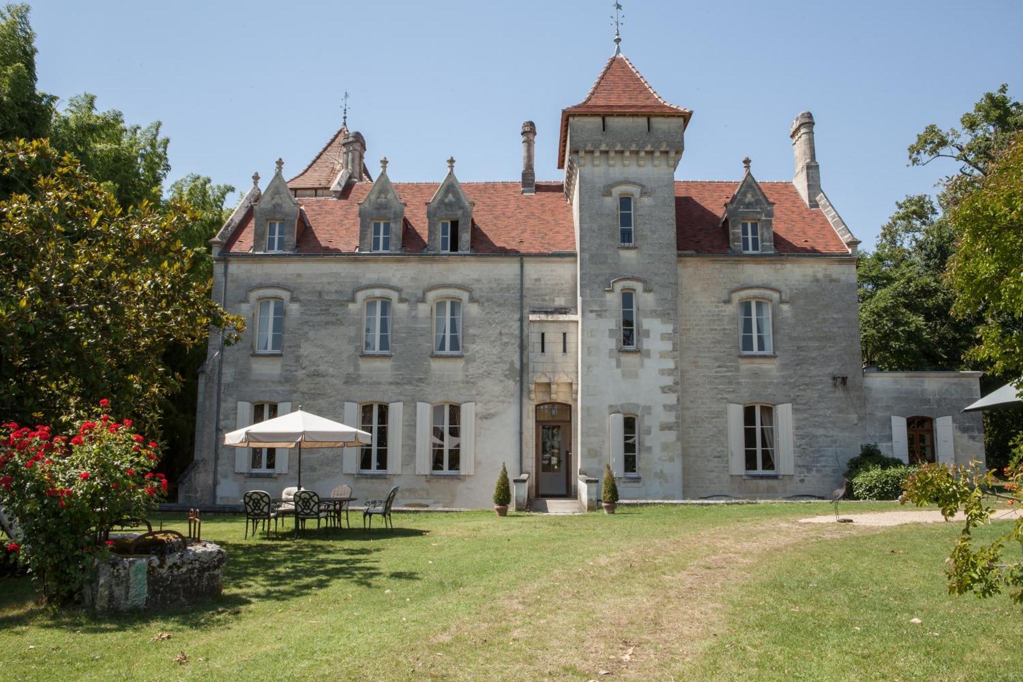 Château des Salles Saint-Fort-sur-Gironde Exterior foto